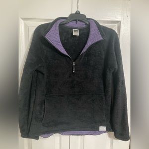 Black North Face 1/4 zip Pullover